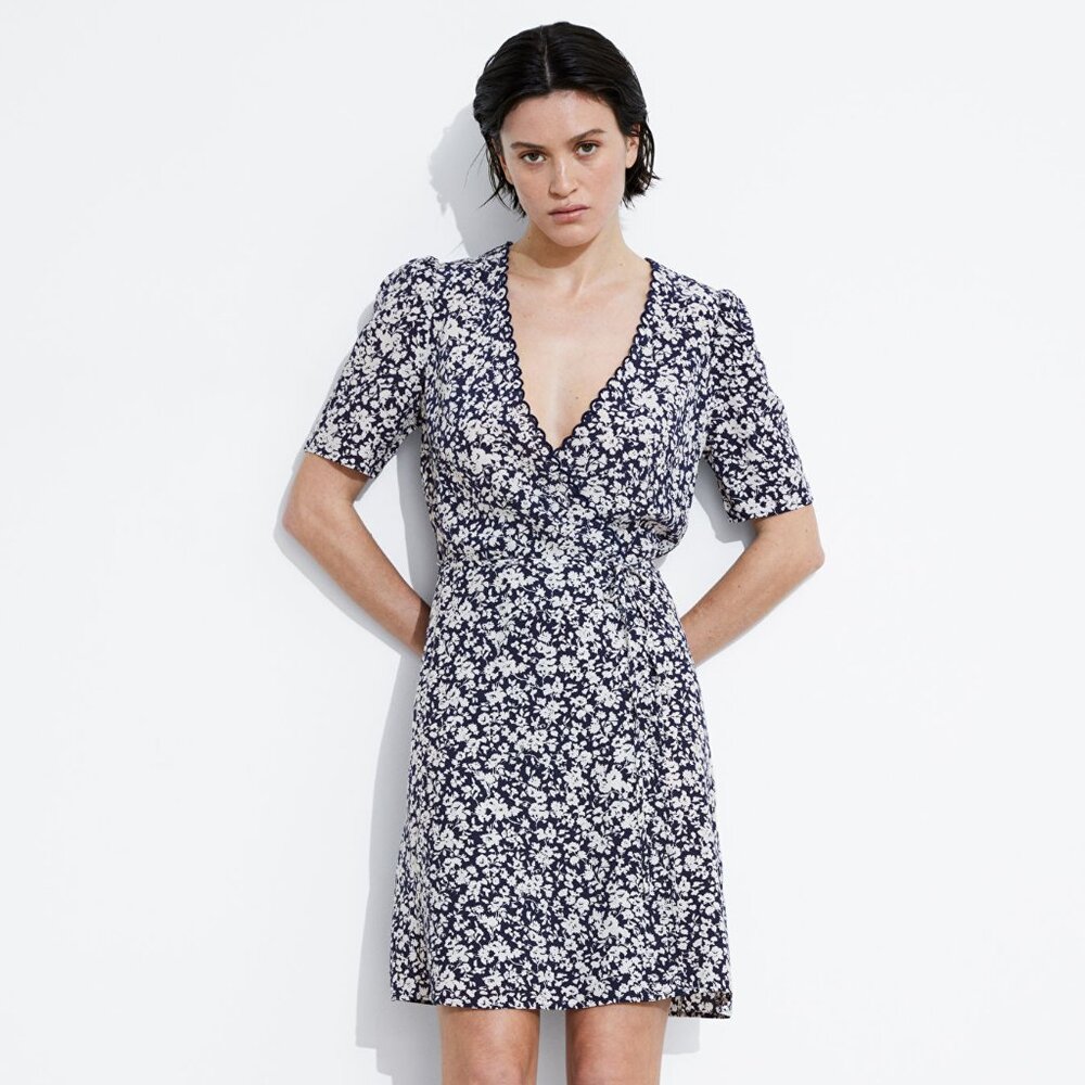 𓇼 NWT - & Other Stories Printed Scallop Wrap Mini Dress 𓇼